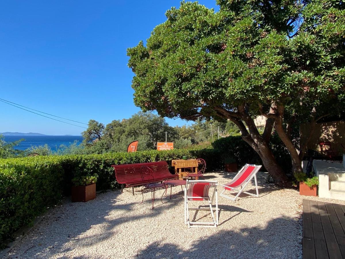 Le Rayol-Canadel-sur-Mer L'Arbousier Bed & Breakfast エクステリア 写真
